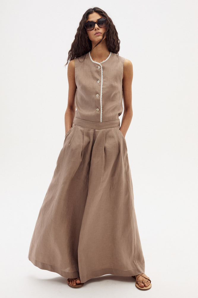 
                  
                    Pantalón Sabi en Lino - Soft Olive
                  
                