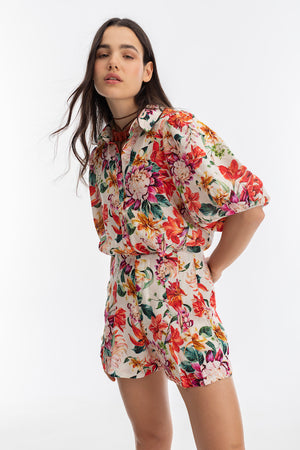 
                  
                    Short Frida en Lino - Full Bloom
                  
                